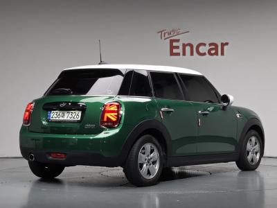 2021 MINI Cooper