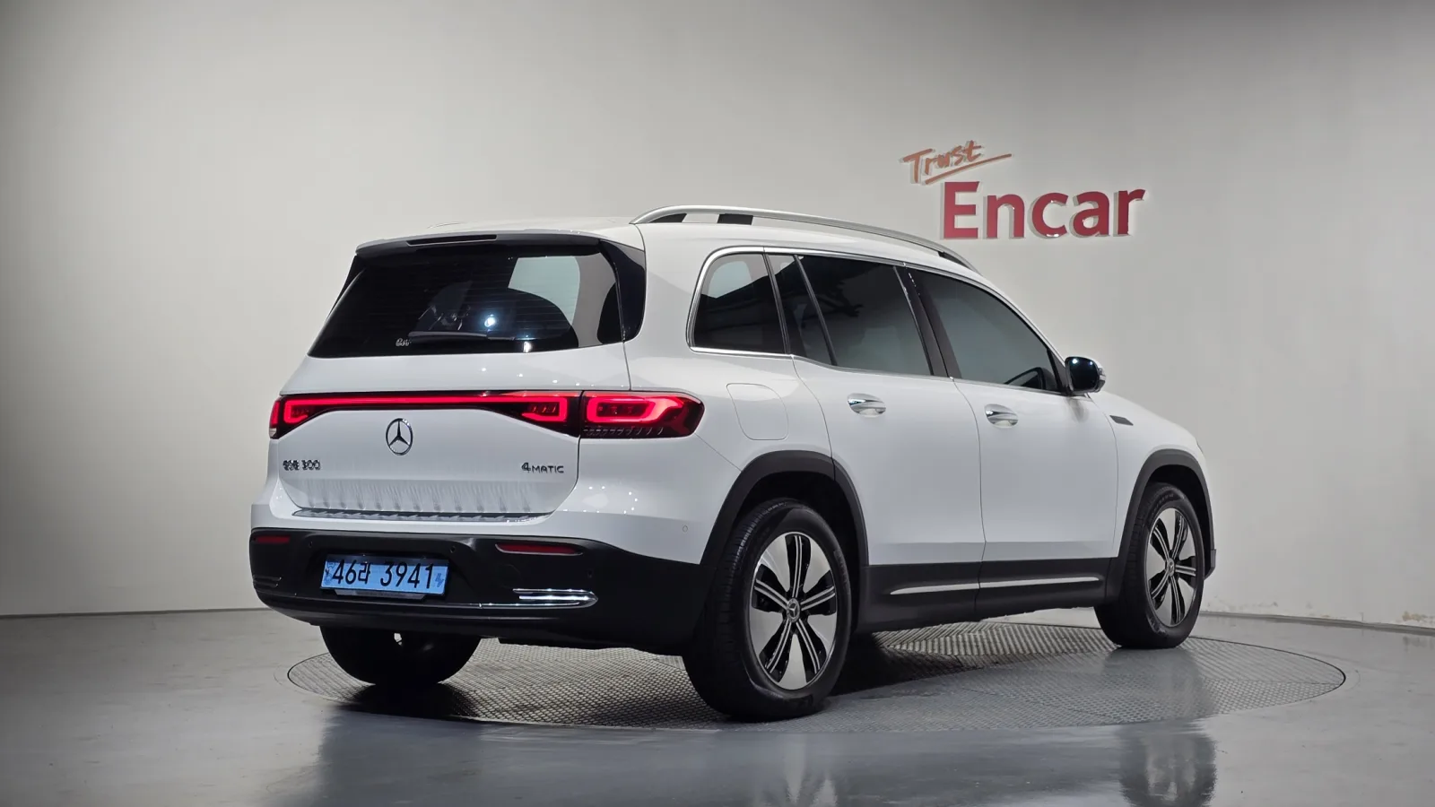 2023 Mercedes-Benz EQB