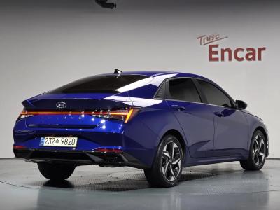 2022 Hyundai Elantra