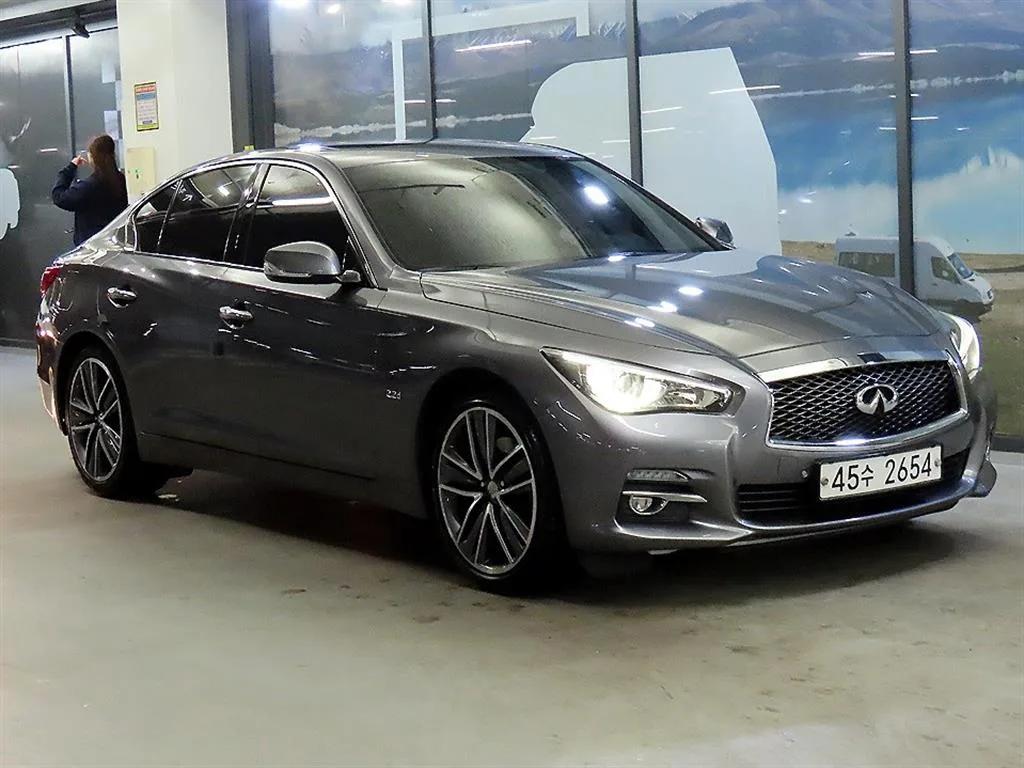 2014 Infiniti Q50