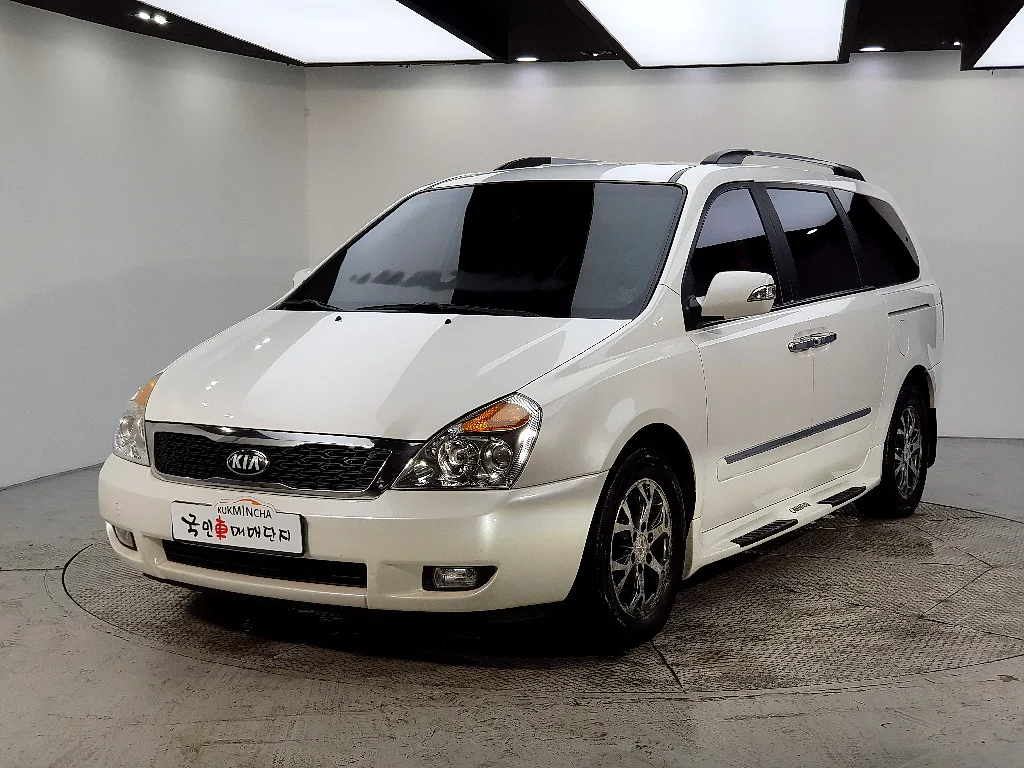 Kia Carnival 2013