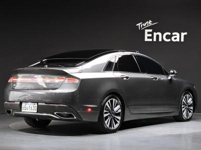 2017 Lincoln MKZ
