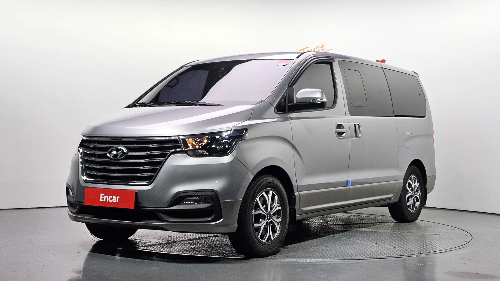2018 Hyundai Starex