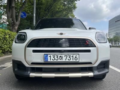 2025 MINI Countryman