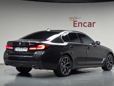 2022 BMW 5-Series