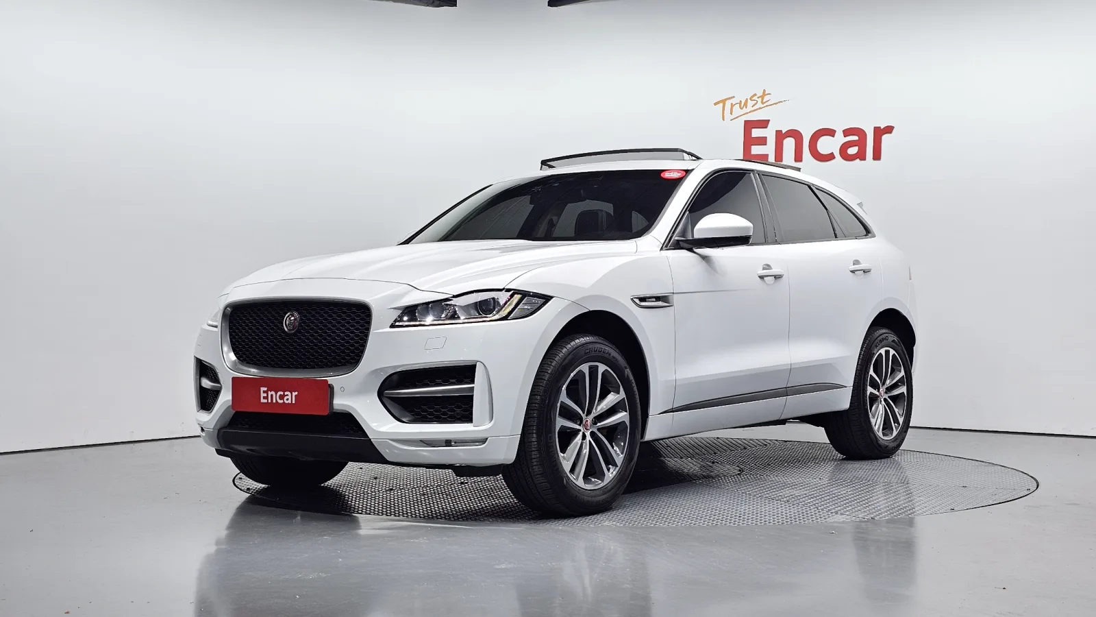 2018 Jaguar F-PACE