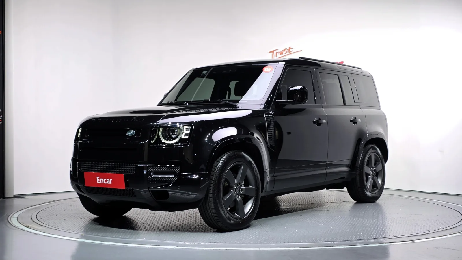 2025 Land Rover Defender