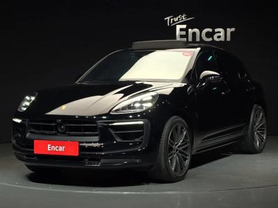 2023 Porsche Macan