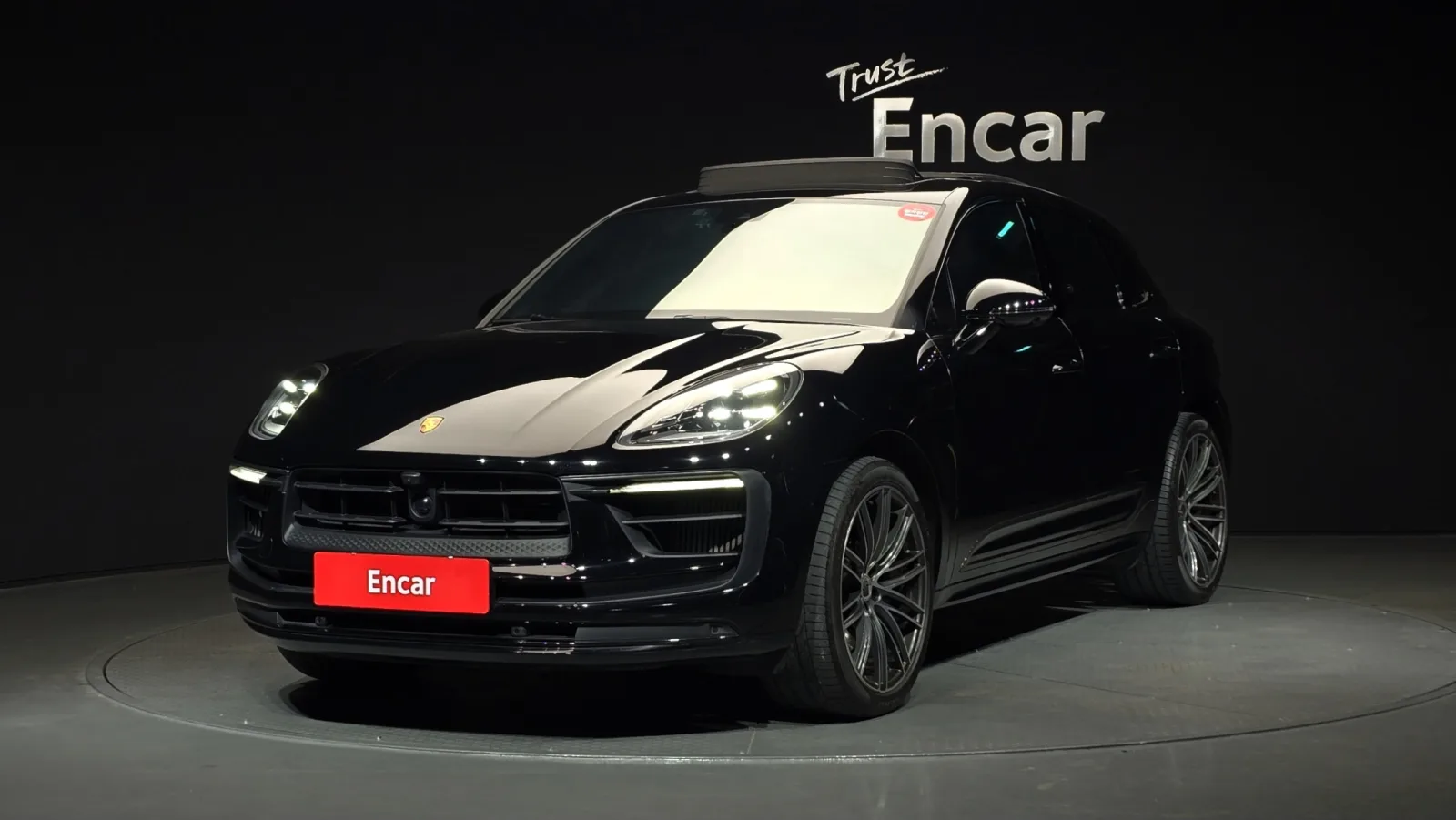 2023 Porsche Macan