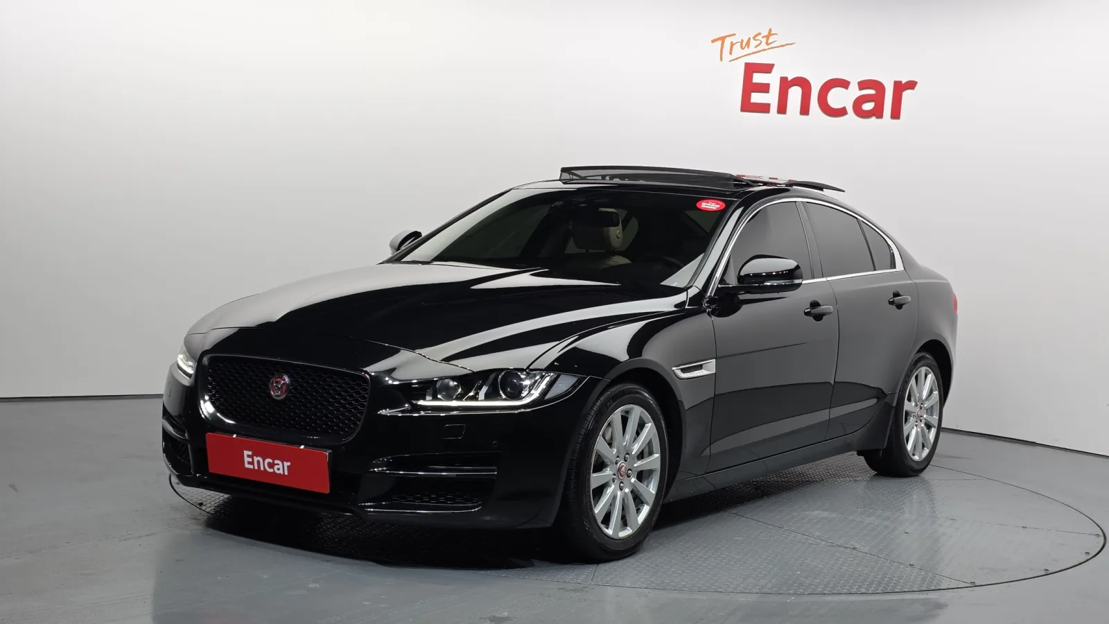 2016 Jaguar XE