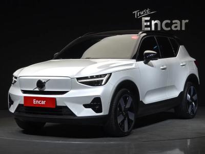 2024 Volvo XC40