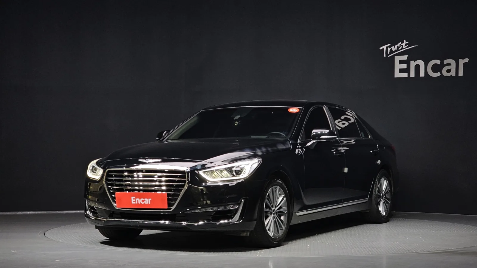 2016 Genesis EQ900