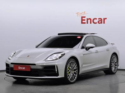 2025 Porsche Panamera