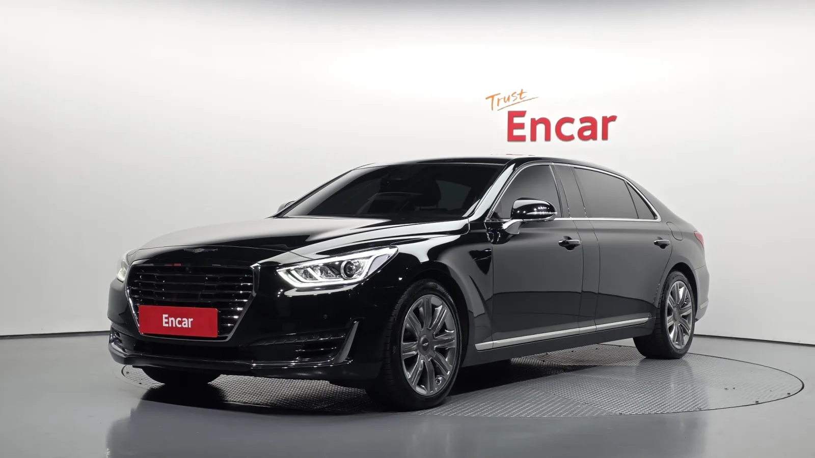 2016 Genesis EQ900