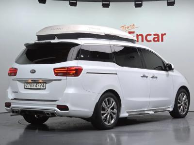 2020 Kia Carnival