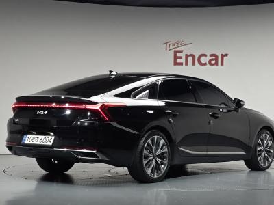 2022 Kia K8