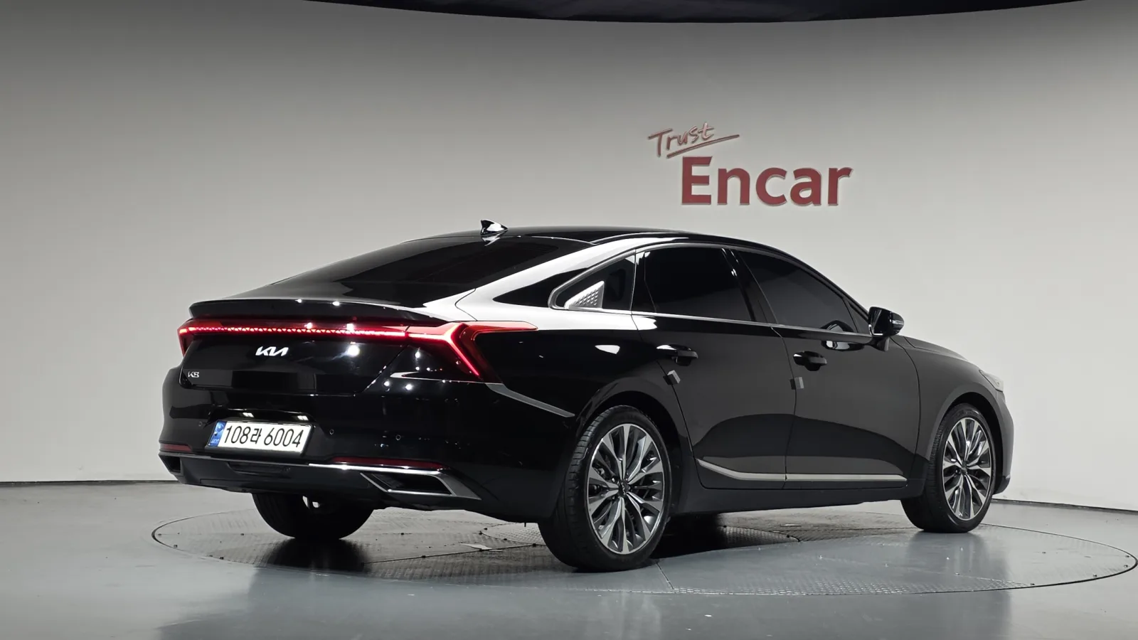 2022 Kia K8