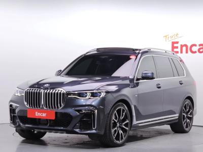 2021 BMW X7