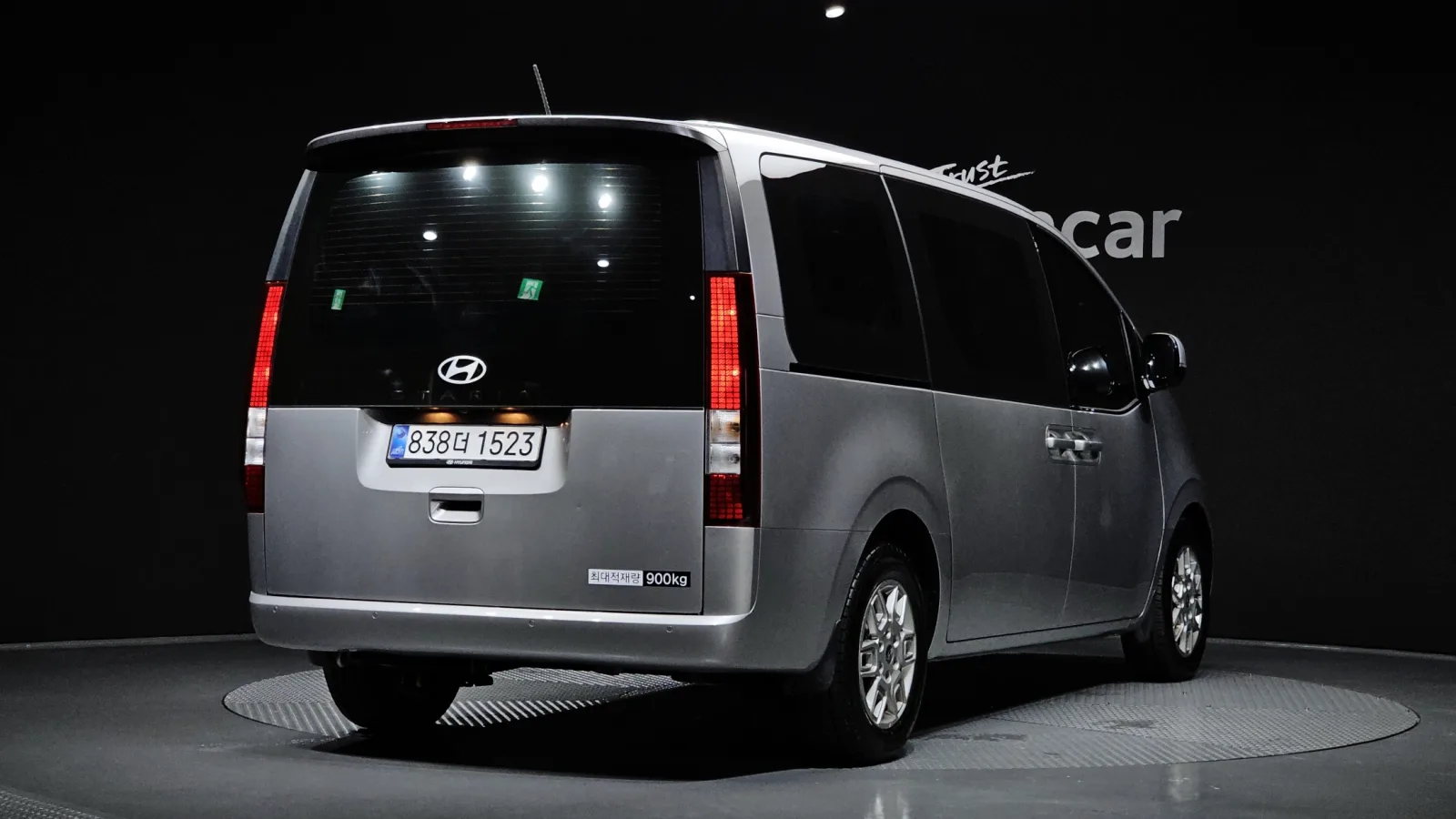 2025 Hyundai Staria
