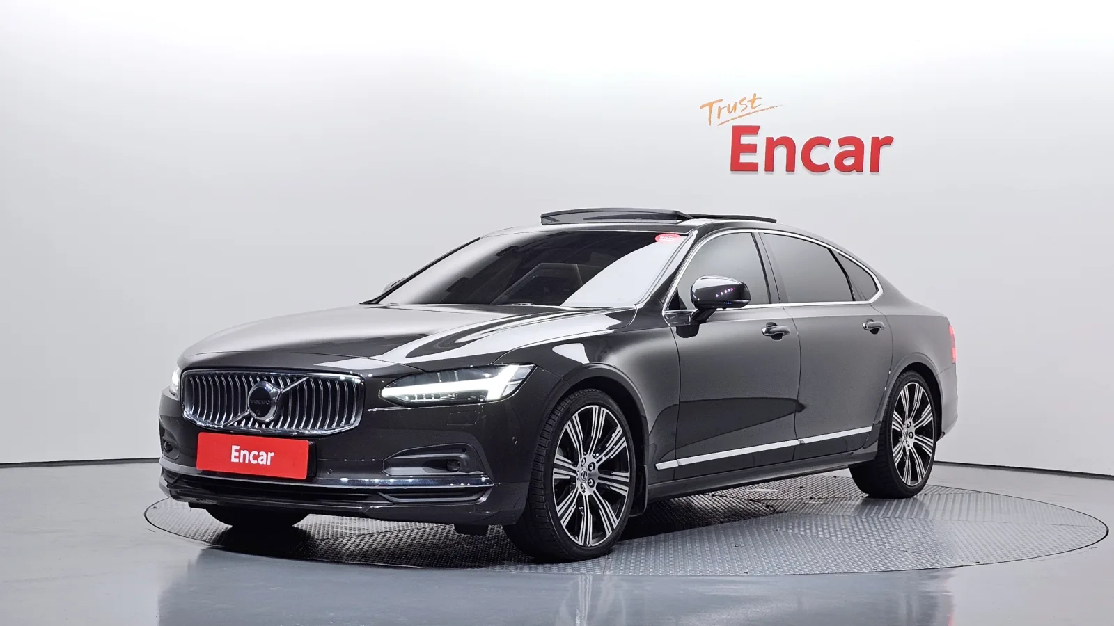 2021 Volvo S90