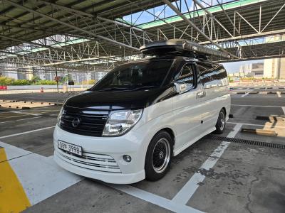 2004 Nissan Elgrand