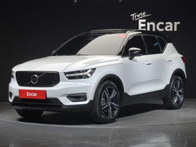 2021 Volvo XC40