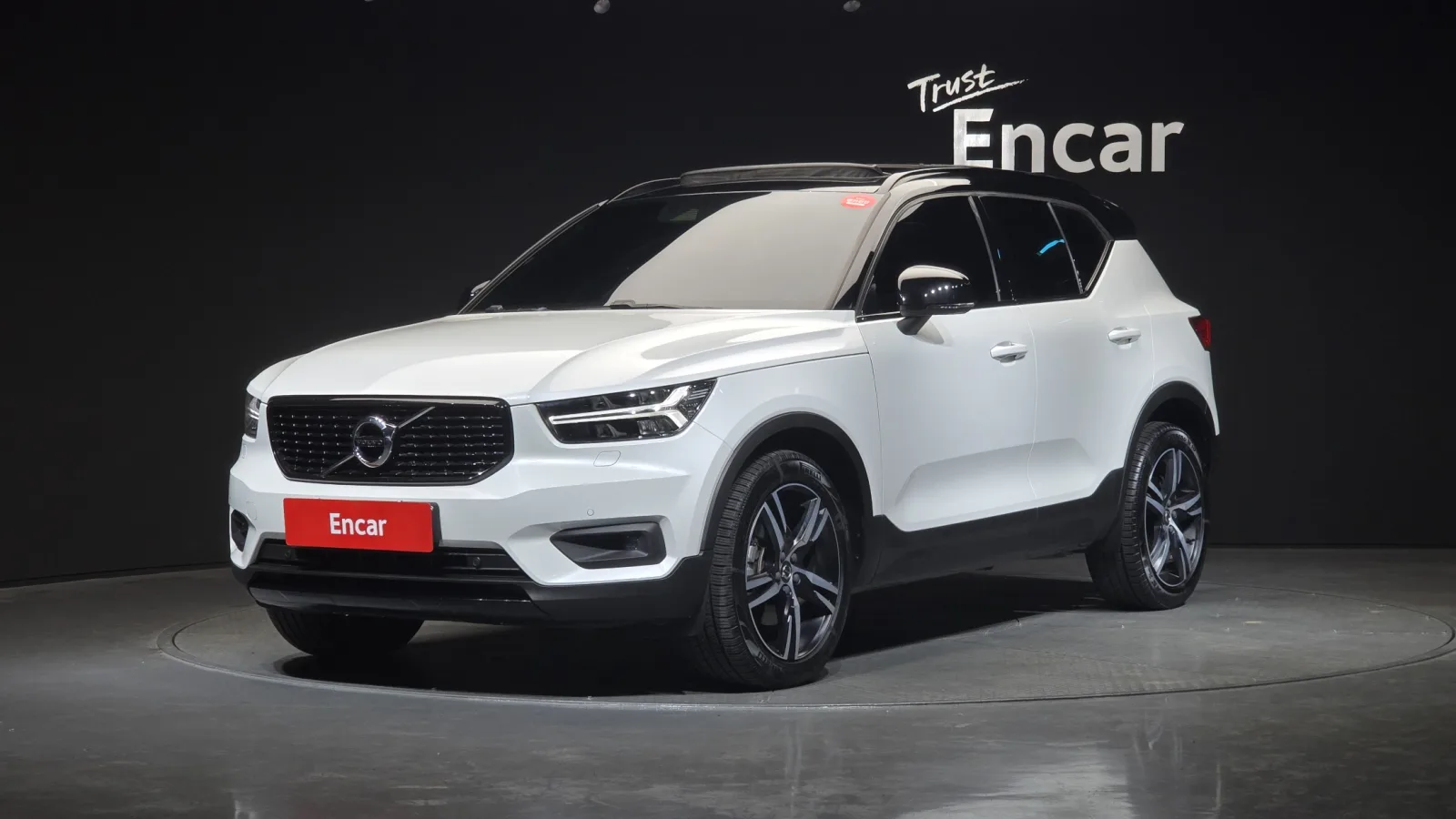 2021 Volvo XC40