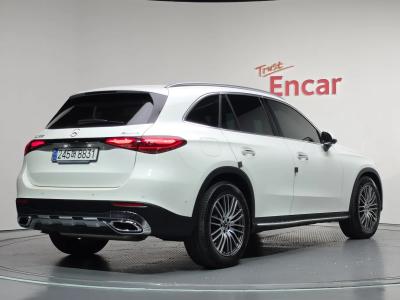 2025 Mercedes-Benz GLC-Class
