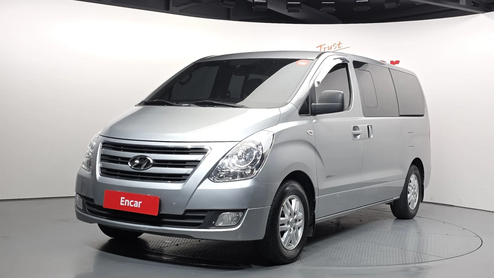 2018 Hyundai Starex