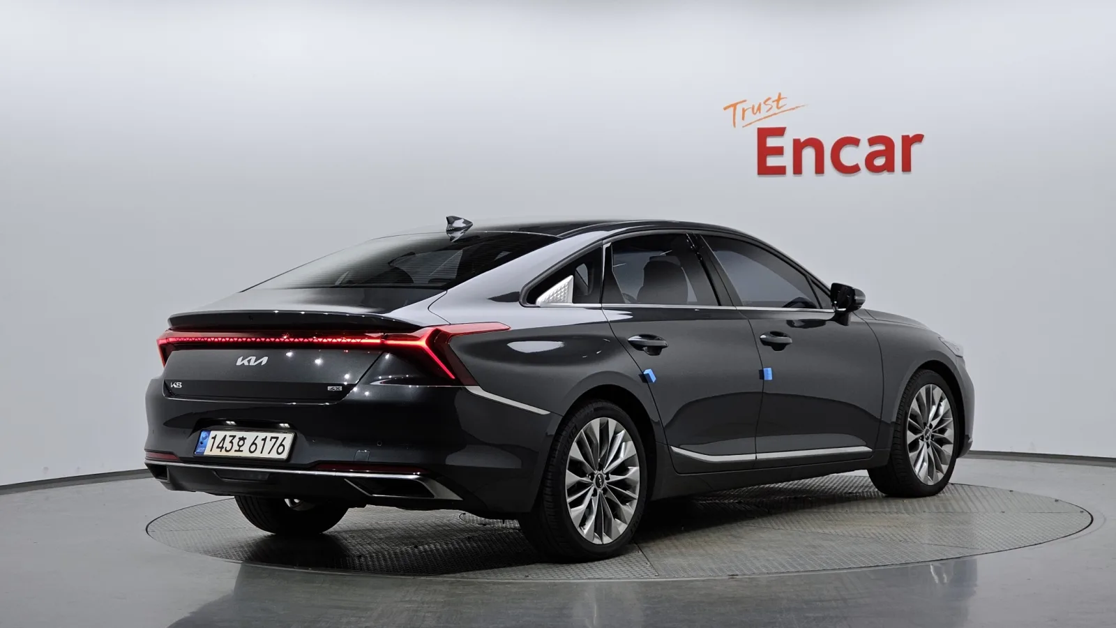 2022 Kia K8