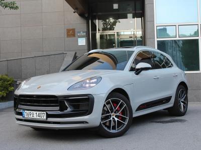 2022 Porsche Macan
