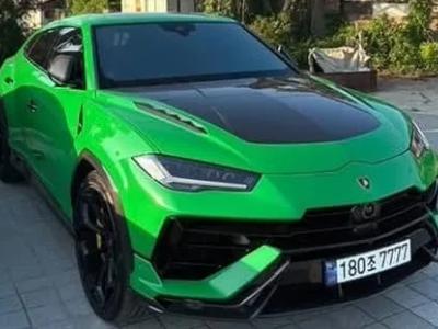 2024 Lamborghini Urus