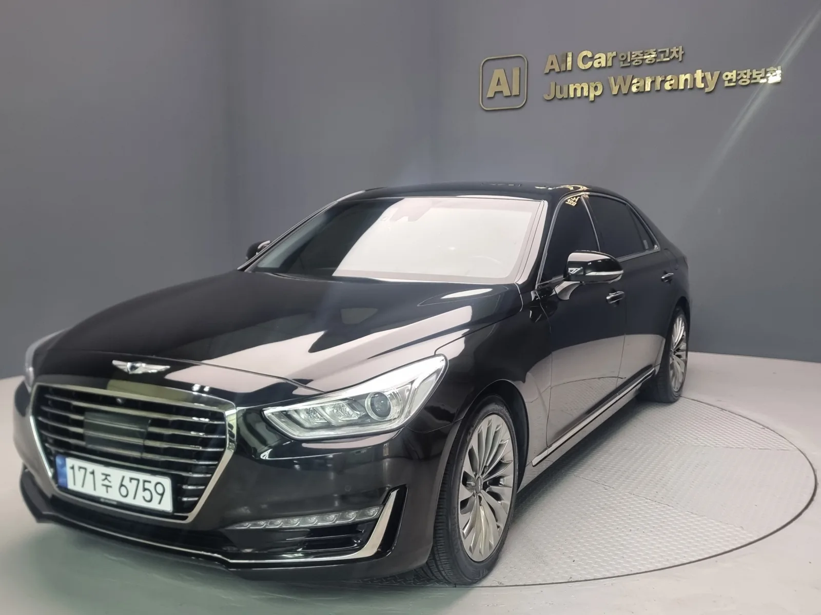 2018 Genesis EQ900