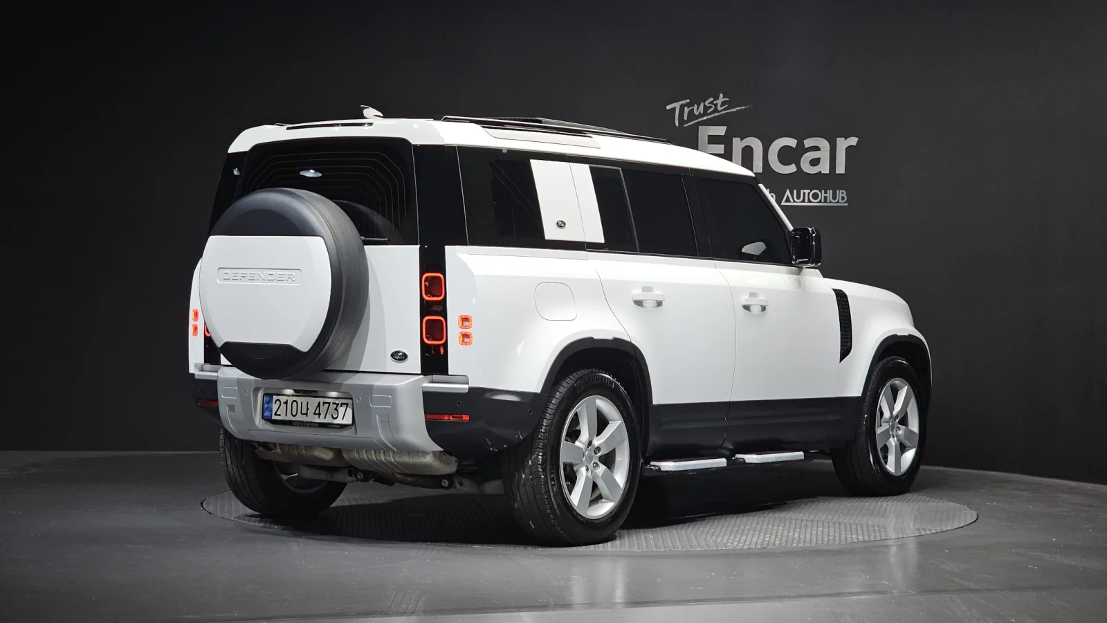 2023 Land Rover Defender