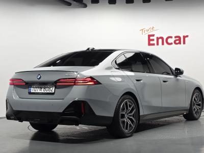 2025 BMW 5-Series
