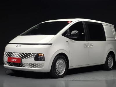 2022 Hyundai Staria