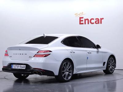 2022 Genesis G70