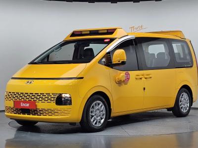 2022 Hyundai Staria