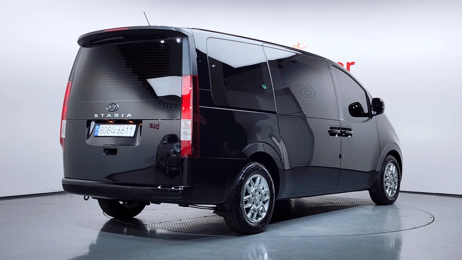 2023 Hyundai Staria