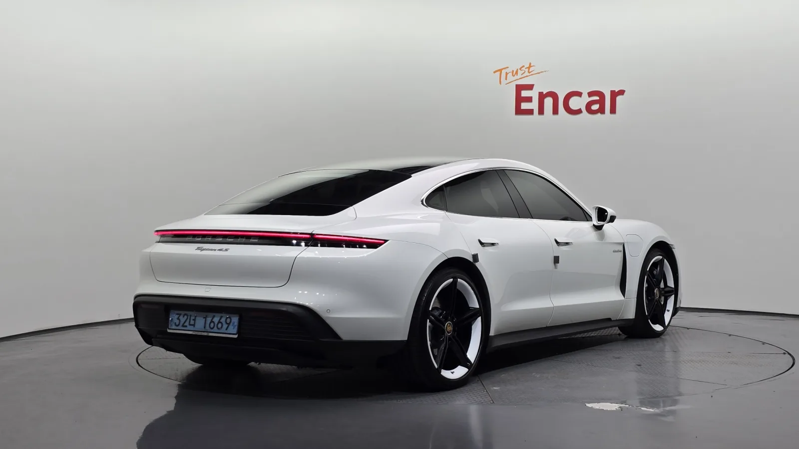 2021 Porsche Taycan