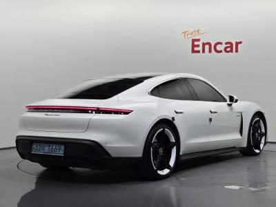 2021 Porsche Taycan