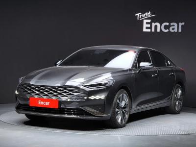 2022 Kia K8