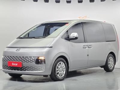 2023 Hyundai Staria