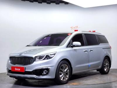 2015 Kia Carnival
