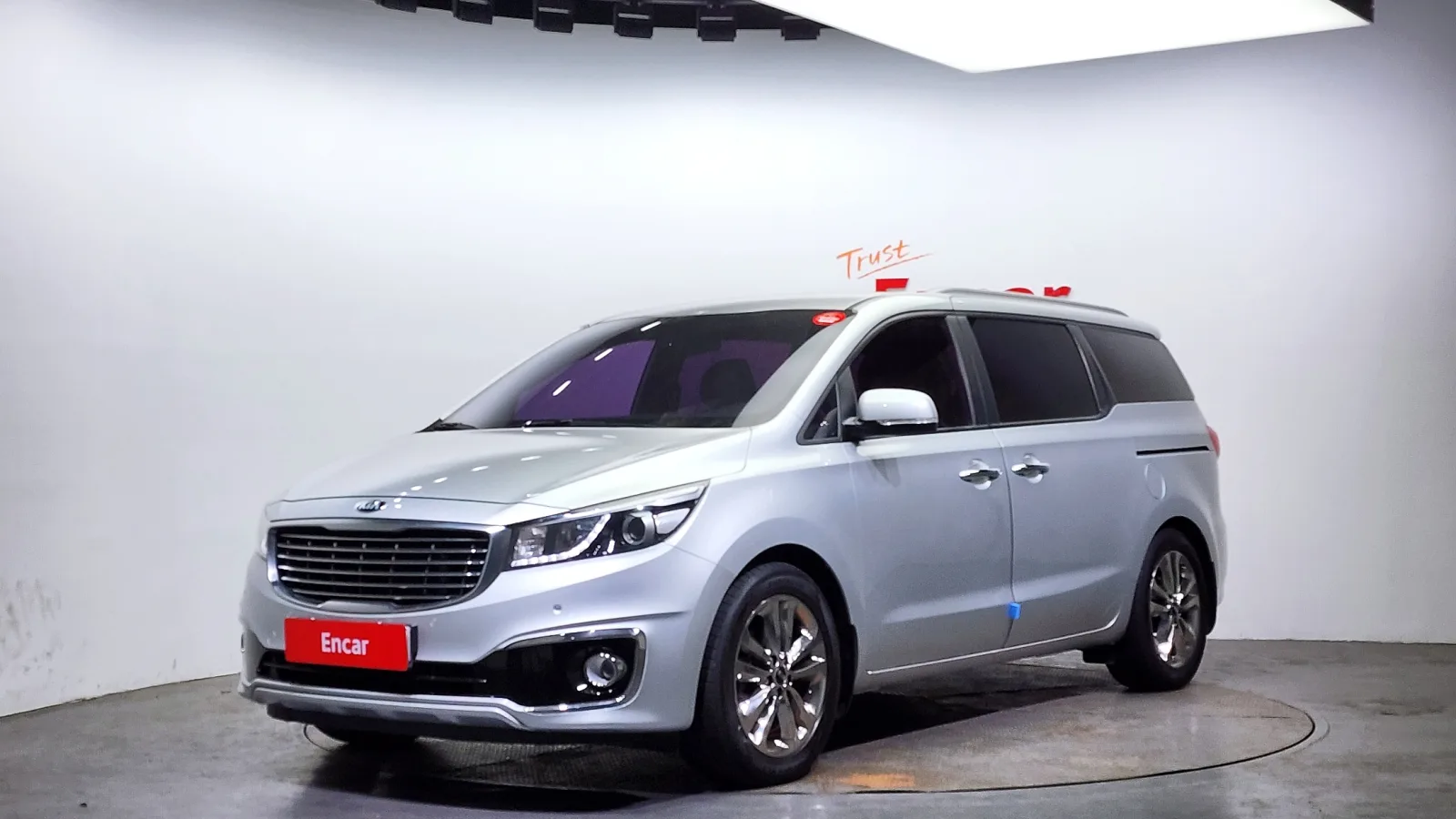 2015 Kia Carnival