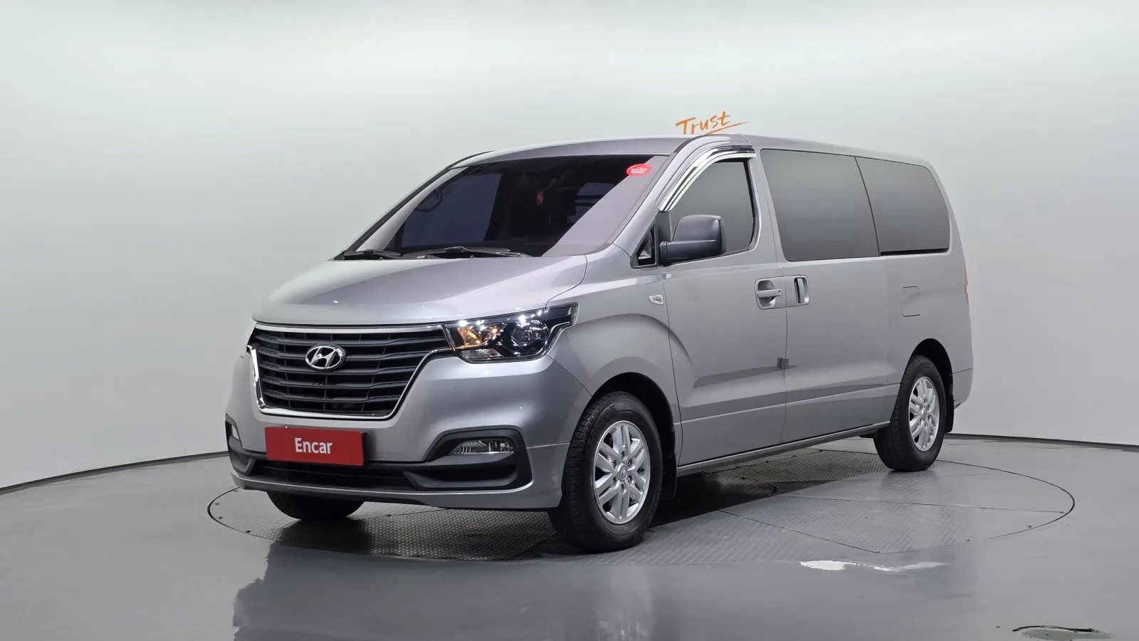 2019 Hyundai Starex
