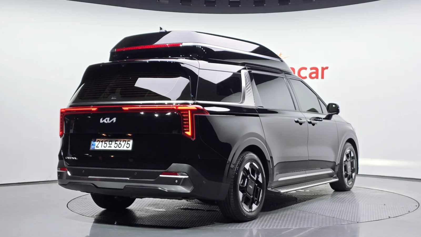 2025 Kia Carnival