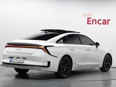 2025 Kia K8