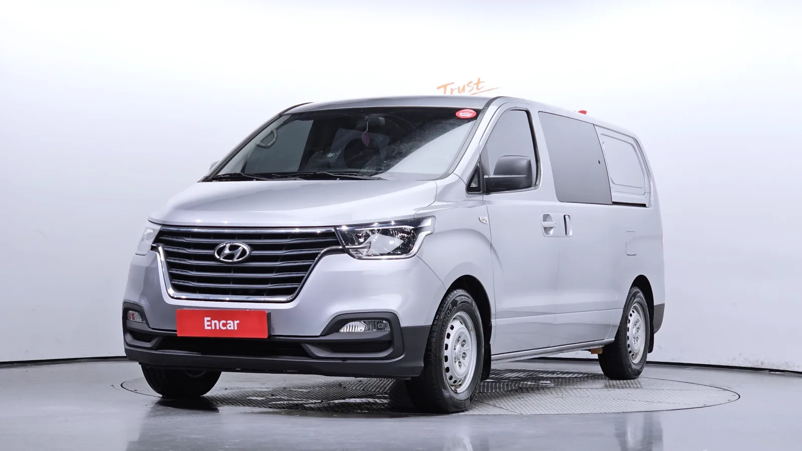 2019 Hyundai Starex