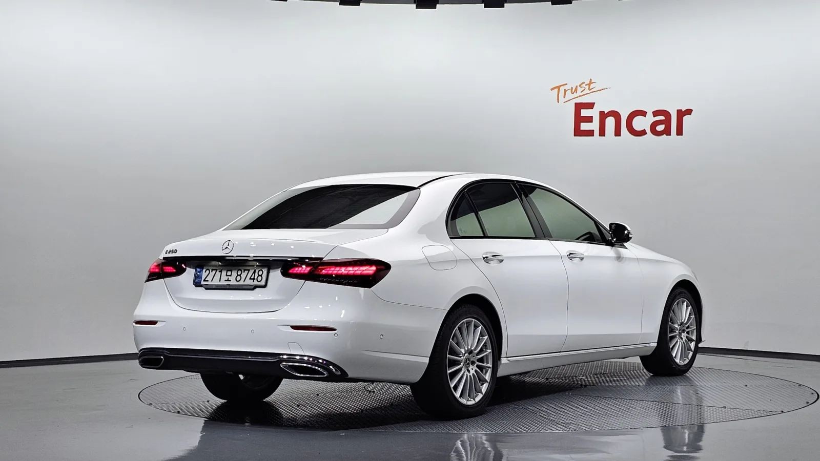 2021 Mercedes-Benz E-Class